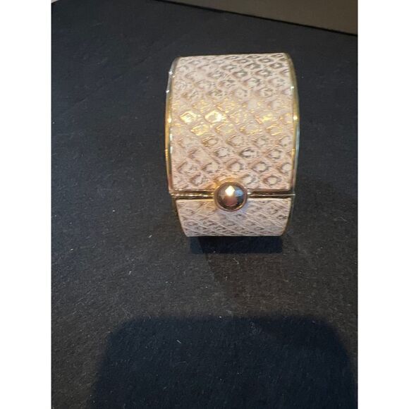 Vintage Enamel Cuff Bangle Bracelet - Picture 1 of 4